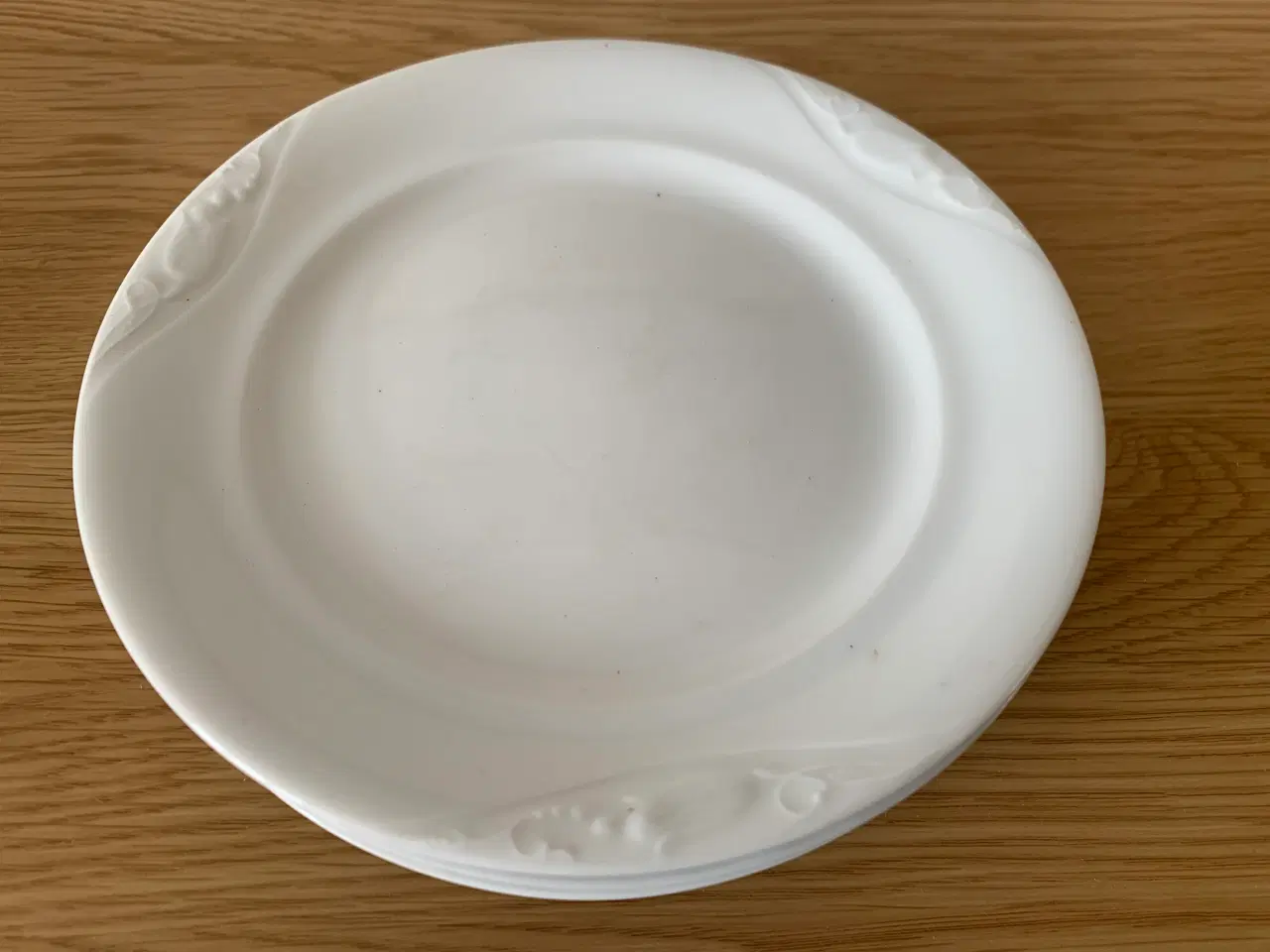 Billede 5 - En Royal Copenhagen desserttallerken, nr. 619