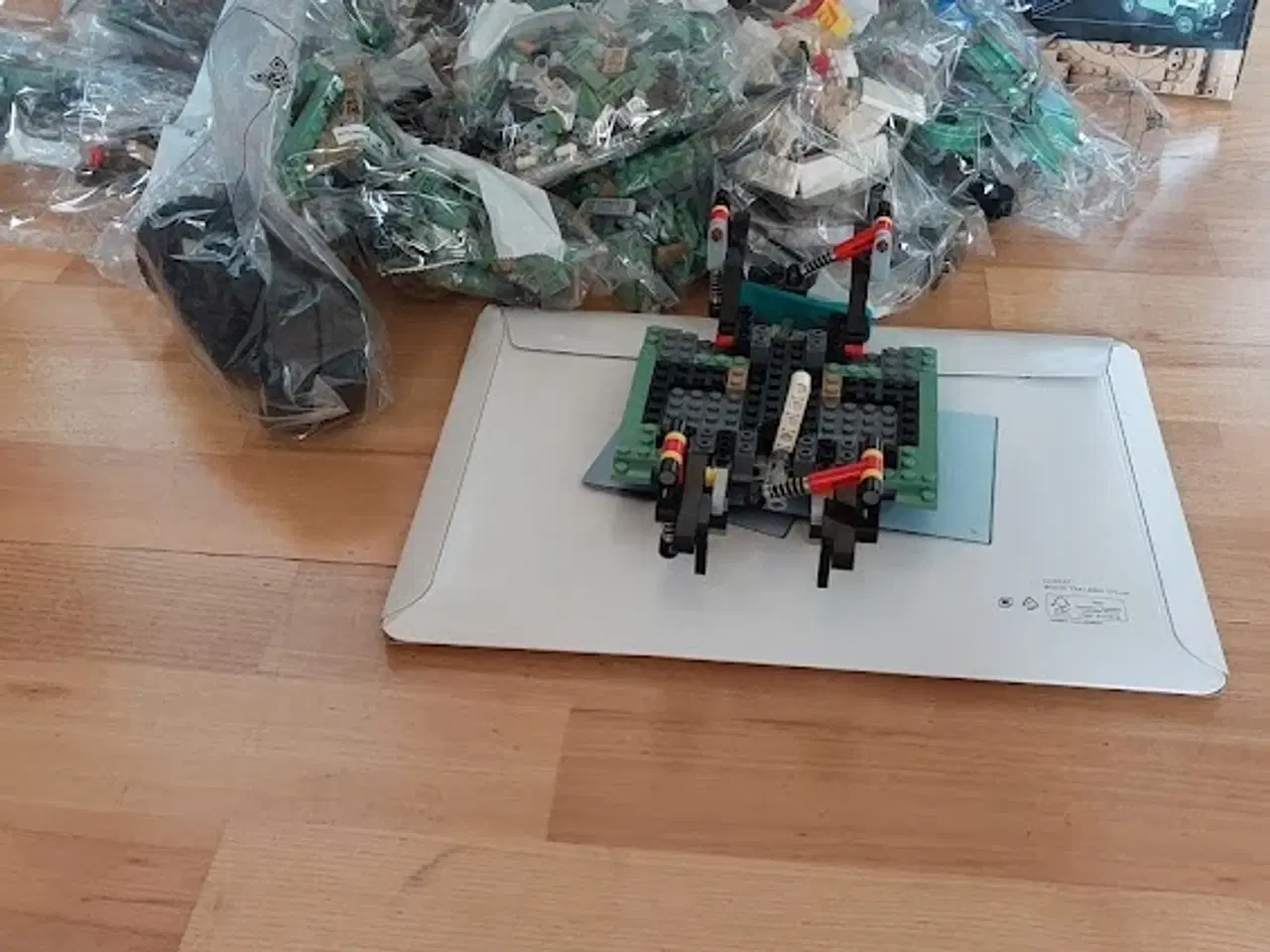 Billede 2 - Lego Land Rover 10317