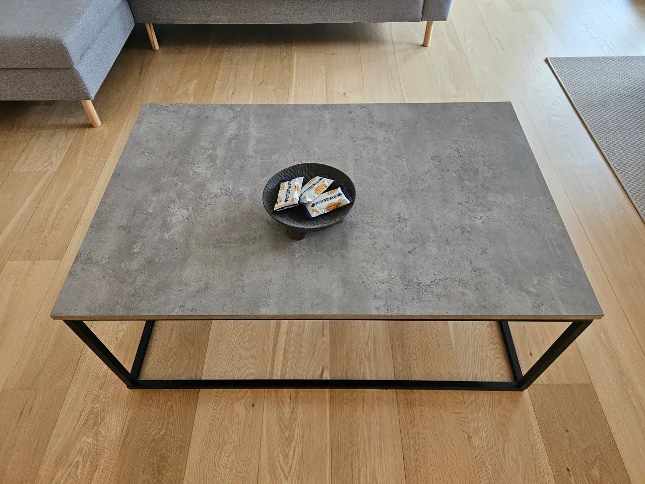 Billede 1 - Coffee table (JYSK DOKKEDAL)