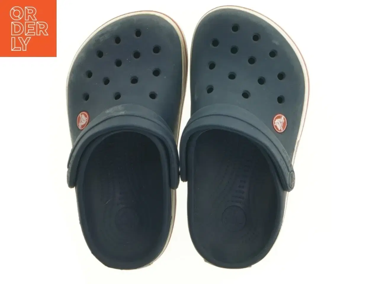 Billede 4 - Brugte mørkeblå sadaler fra Crocs (str. J1 / 32)