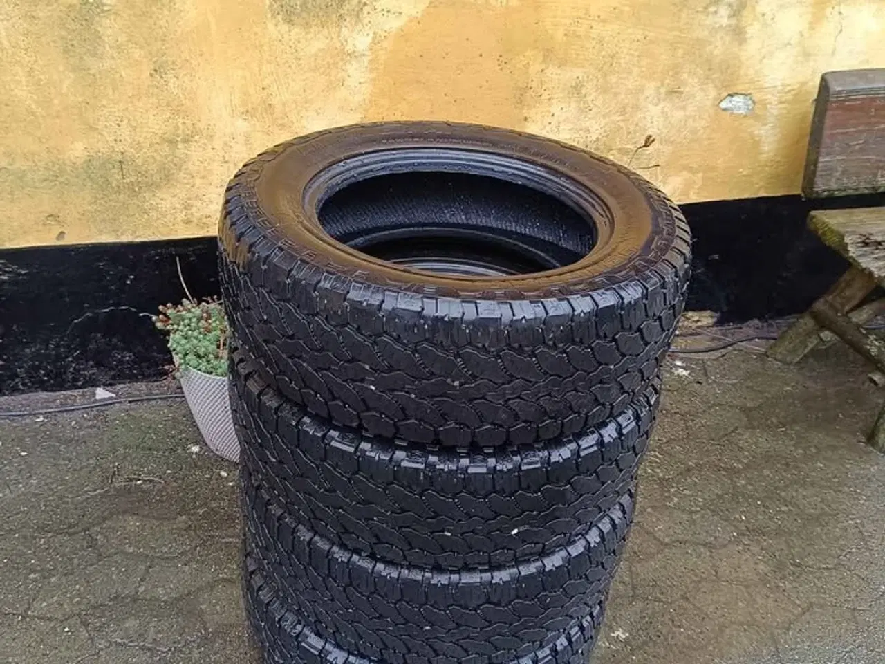 Billede 3 - Terræn/helårsdæk - General Grabber AT3 215/65 R16C