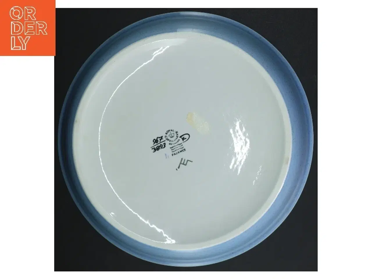 Billede 4 - Porcelænsfad med blomstermotiv 967-3893 fra Royal Copenhagen (str. Ø 24 cm)