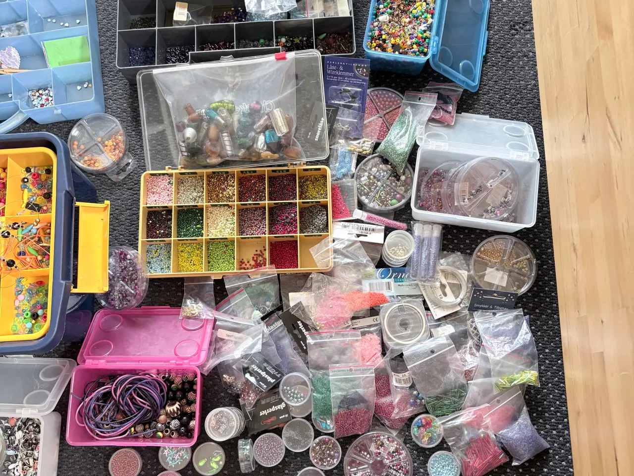 Billede 2 - Perler og tilbehør til smykkefremstilling