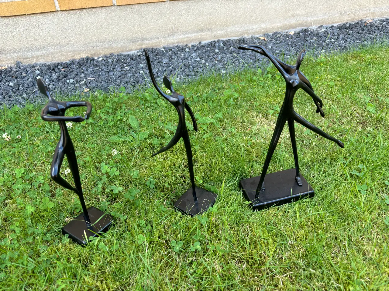 Billede 1 - Dansende metalfigurer