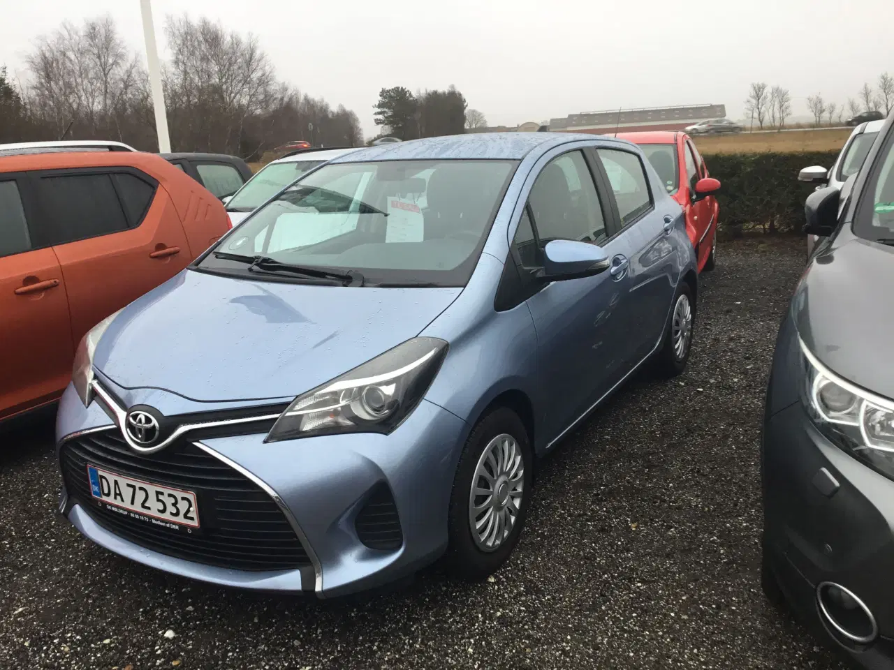 Billede 1 - Toyota yaris 1.3 benzin træk sædevarme bakkamera 