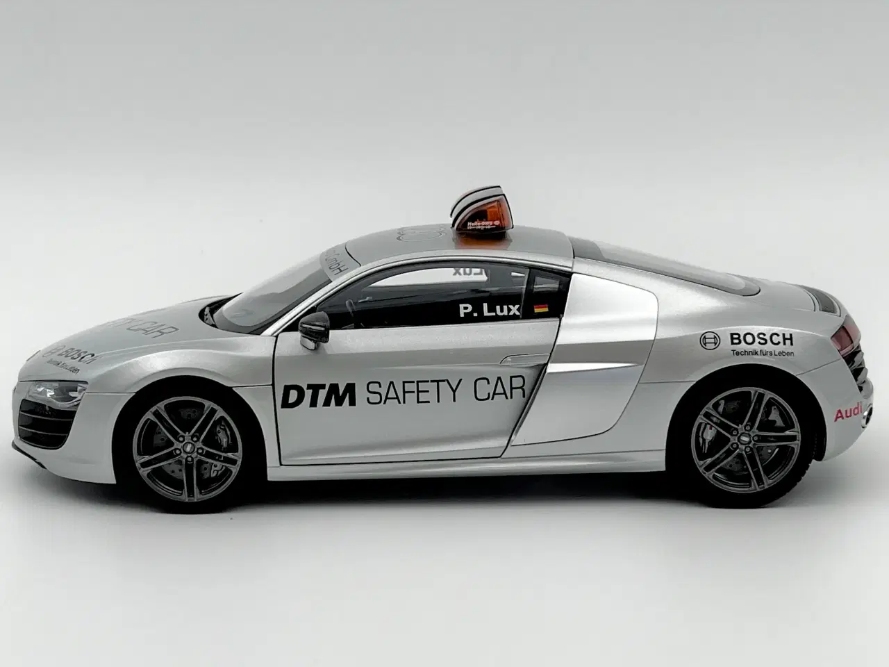 Billede 3 - 2010 Audi R8 5,2 DTM Safety Car 1:18