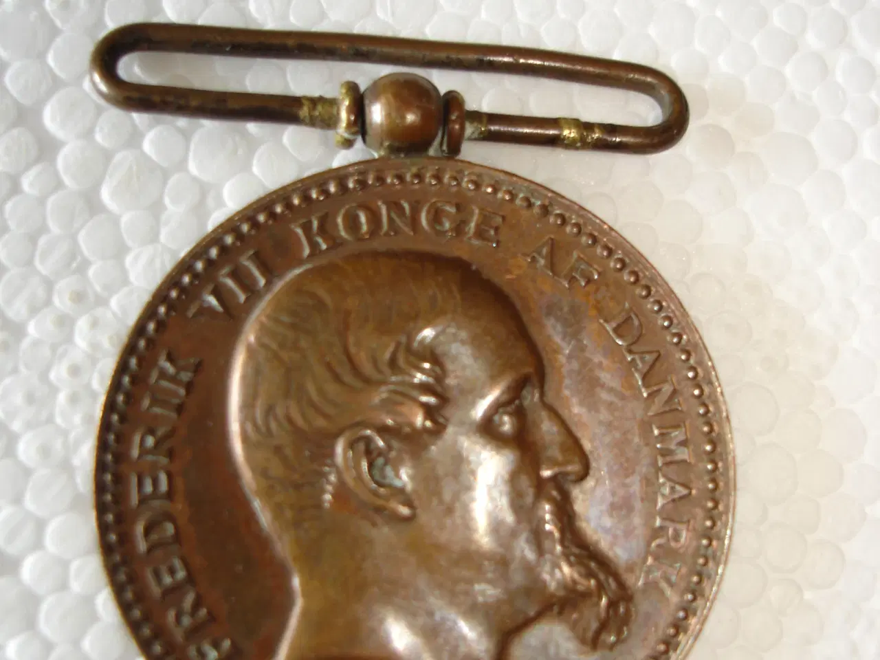Billede 11 - Militær emblemer og Tin soldater