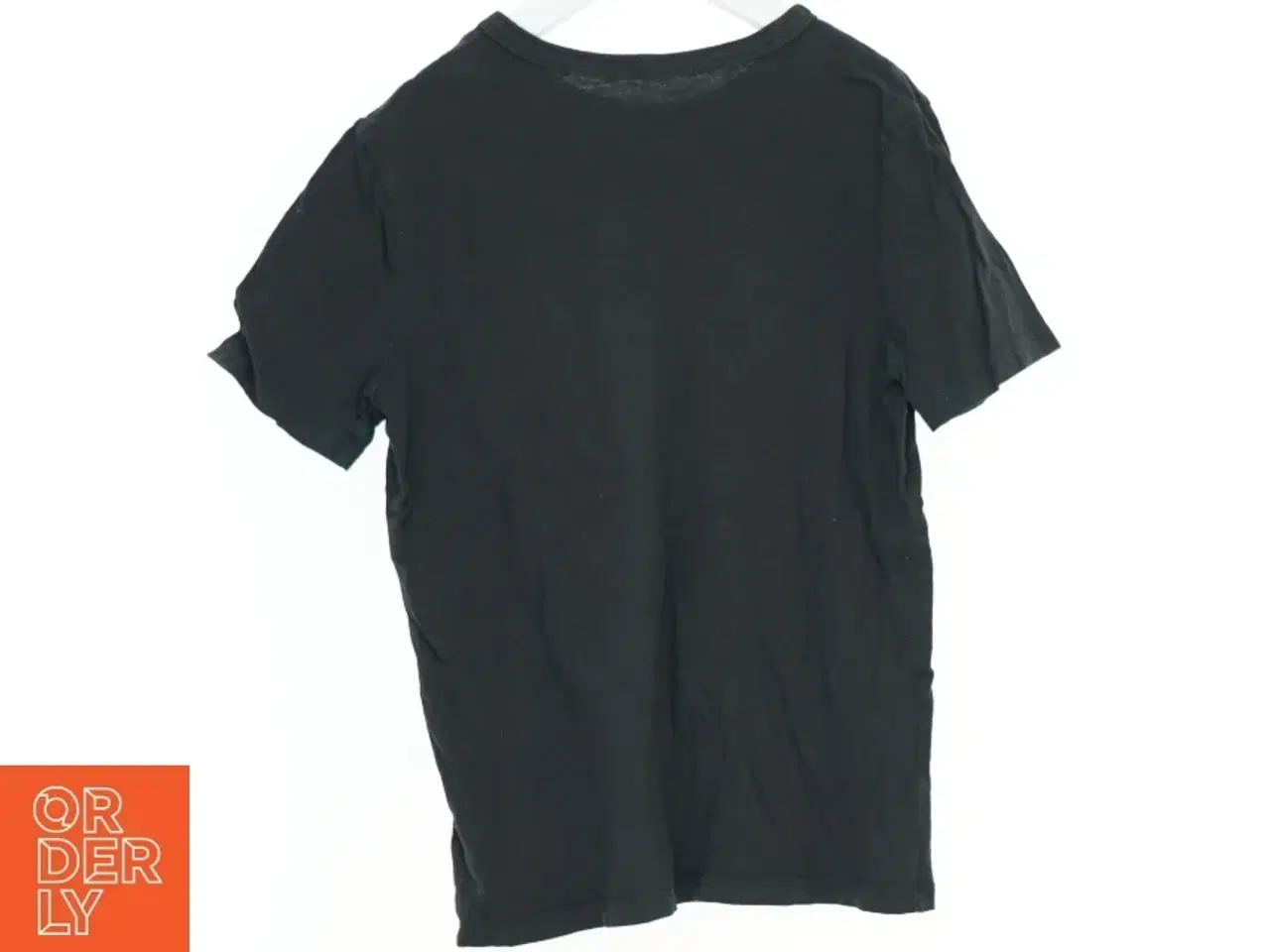 Billede 2 - Sort T-shirt med høretelefonprint (str. 128)