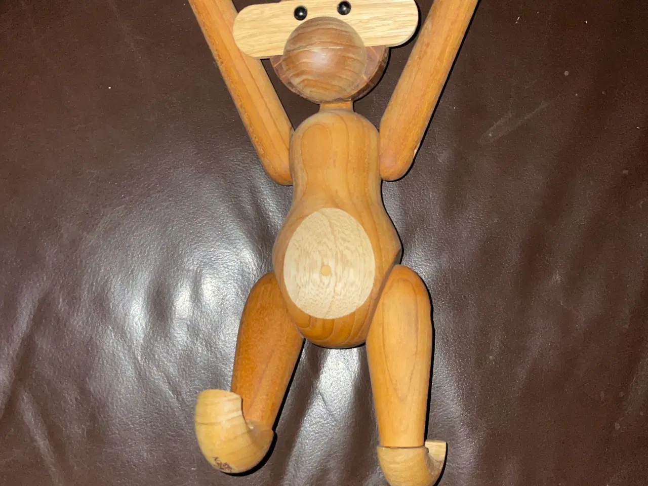 Billede 2 -  Kay Bojesen Abe Stor 47 cm, Teak- og Limbatræ*