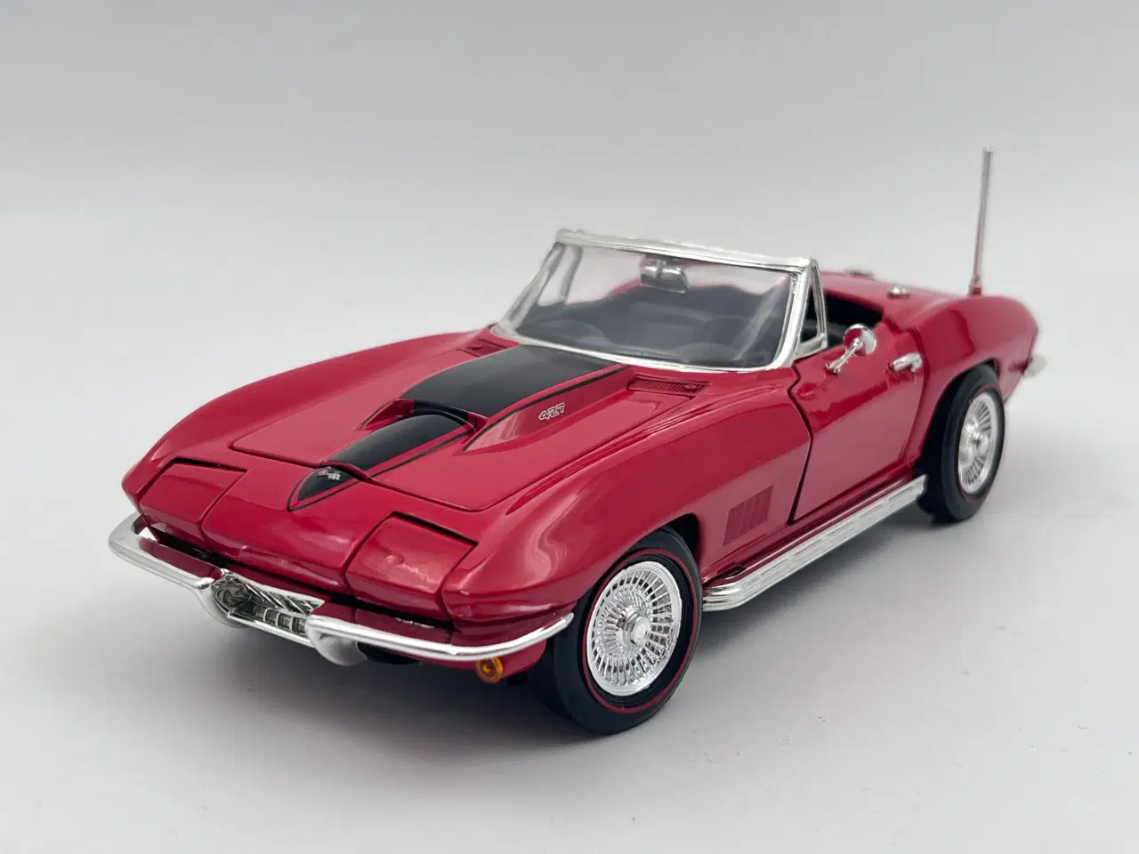 Billede 3 - 1967 Chevrolet Corvette L-71 1:18  Super flot 