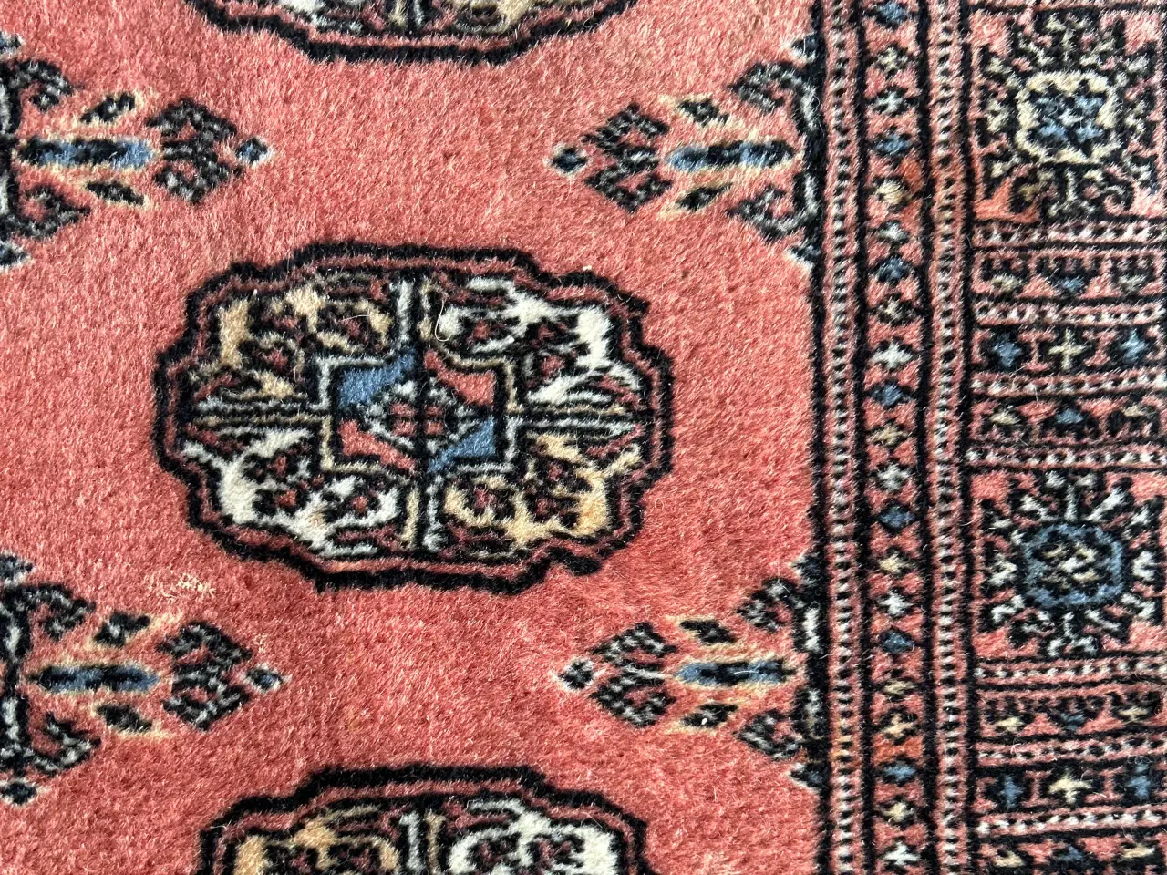 Billede 2 - 🇵🇰 Ægte Håndknyttet Pakistansk Bukhara Tæppe