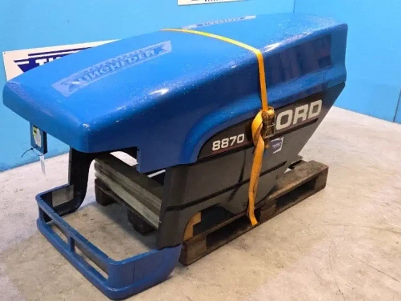 Billede 10 - Ford 8870 Motorhjelm