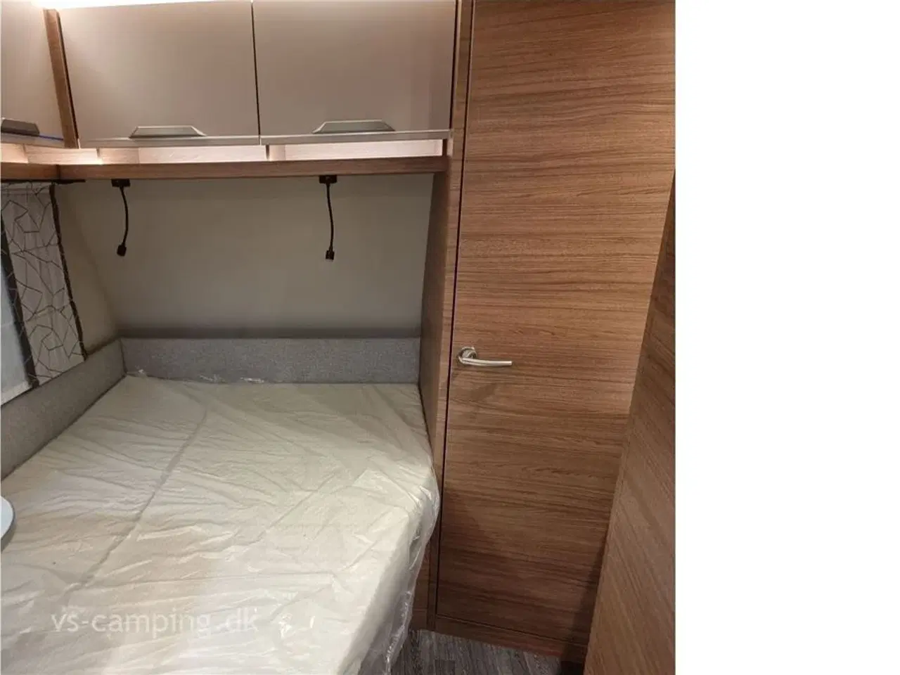 Billede 5 - 2024 - Knaus Sport 450 FU   DEMOMODEL...ATTRAKTIV CAMPINGVOGN MED FRANSK SENG & RUNDSIDDEGRUPPE