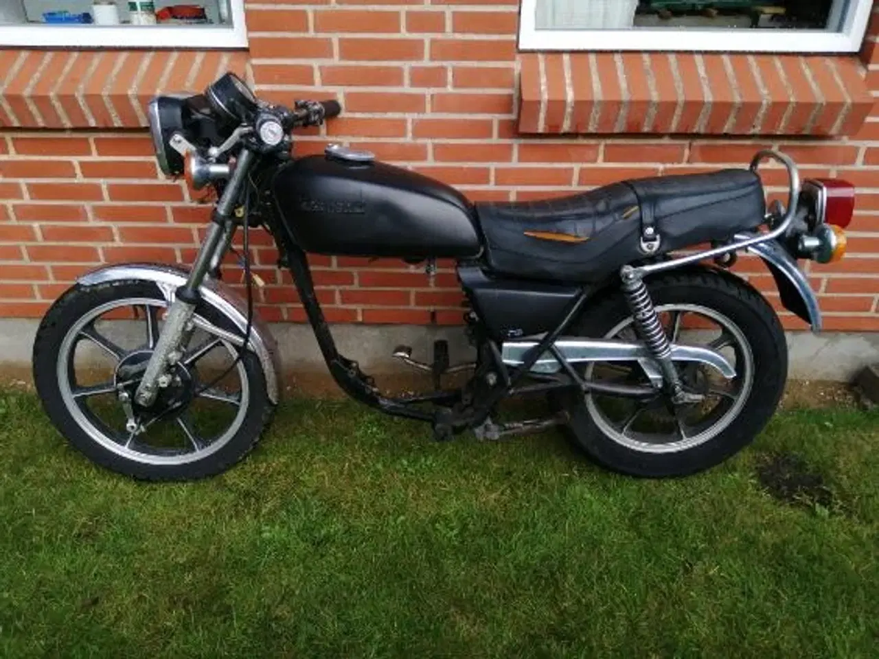 Billede 1 - Kawasaki Z 250 projekt