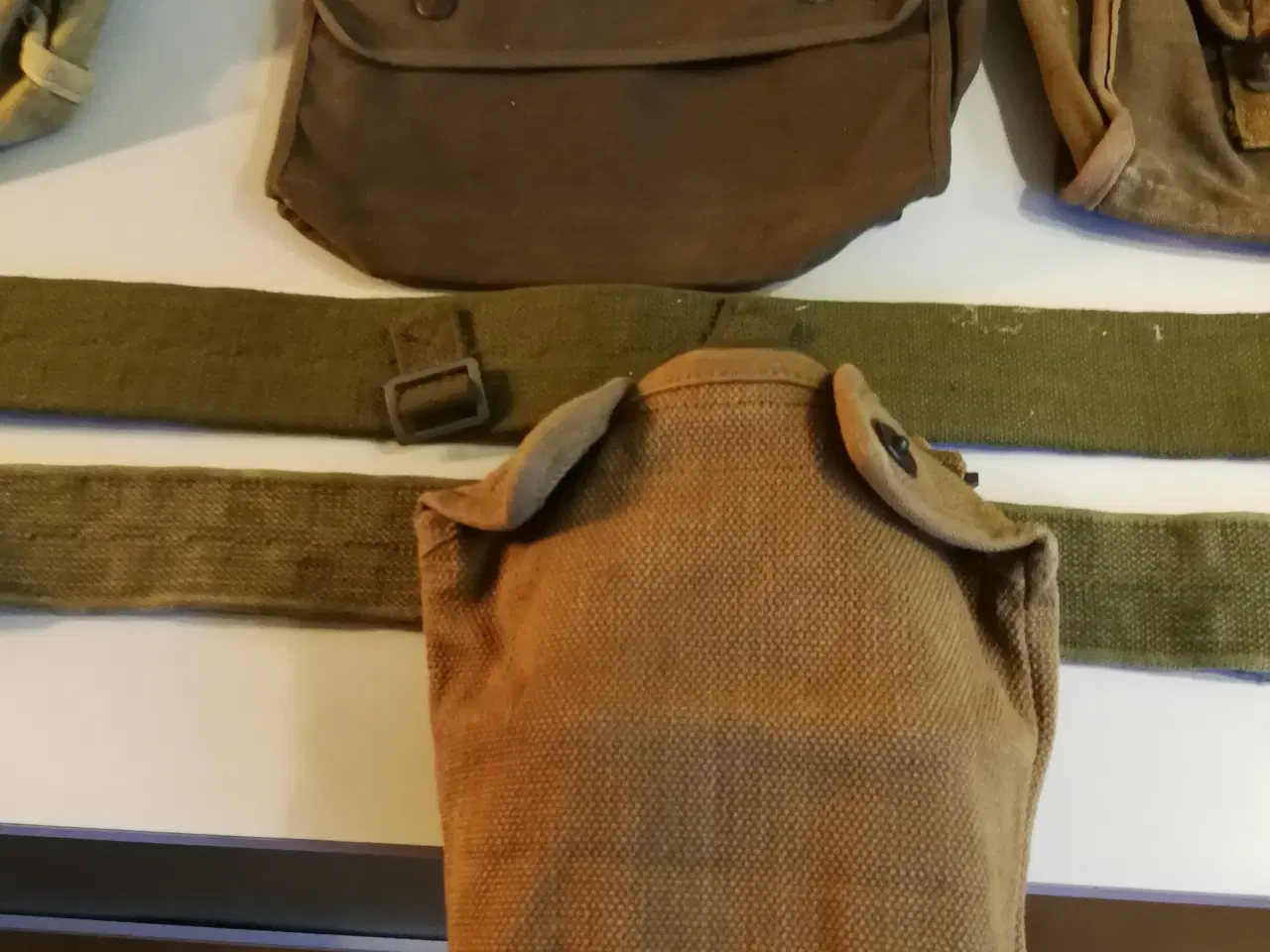 Billede 3 - Militære bælter og tasker