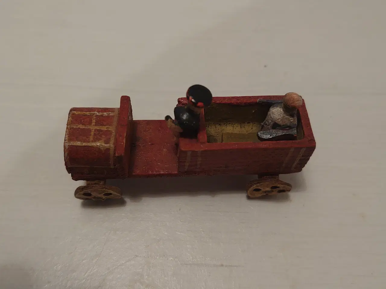 Billede 4 - Erzgebirge. lastbil med 2 pers.Ca 1920