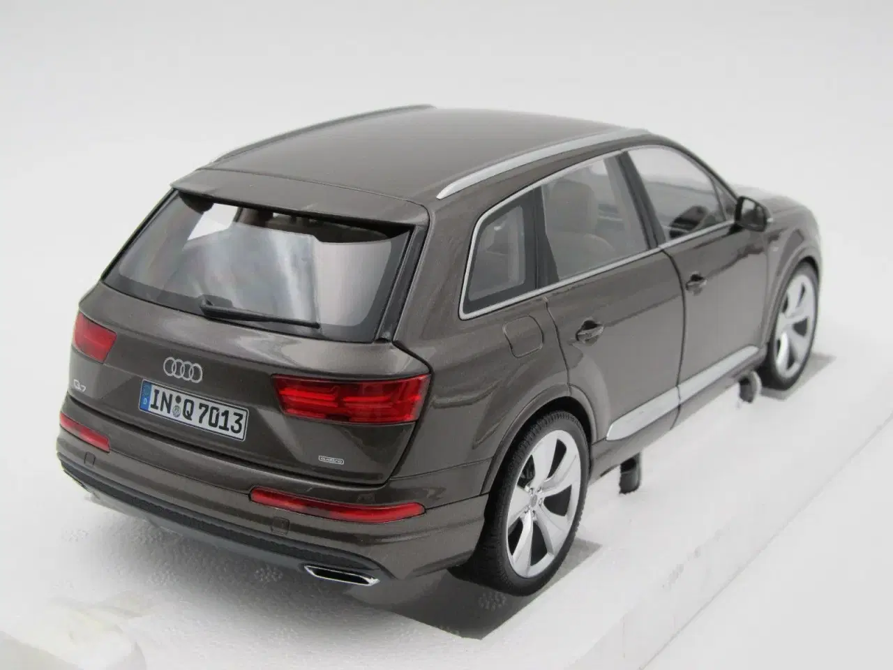 Billede 7 - 2015 Audi Q7 1:18 - MINICHAMPS