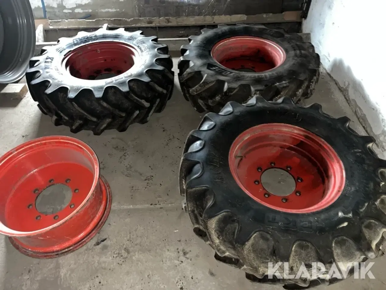 Billede 1 - Landsbrugshjul BKT og Firestone 380/85R24