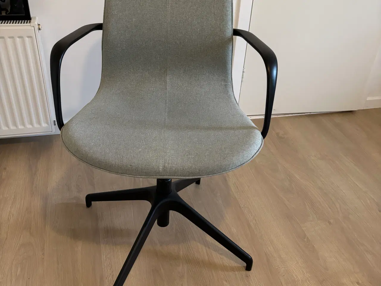 Billede 1 - Skrivebordsstol / kontorstol sælges