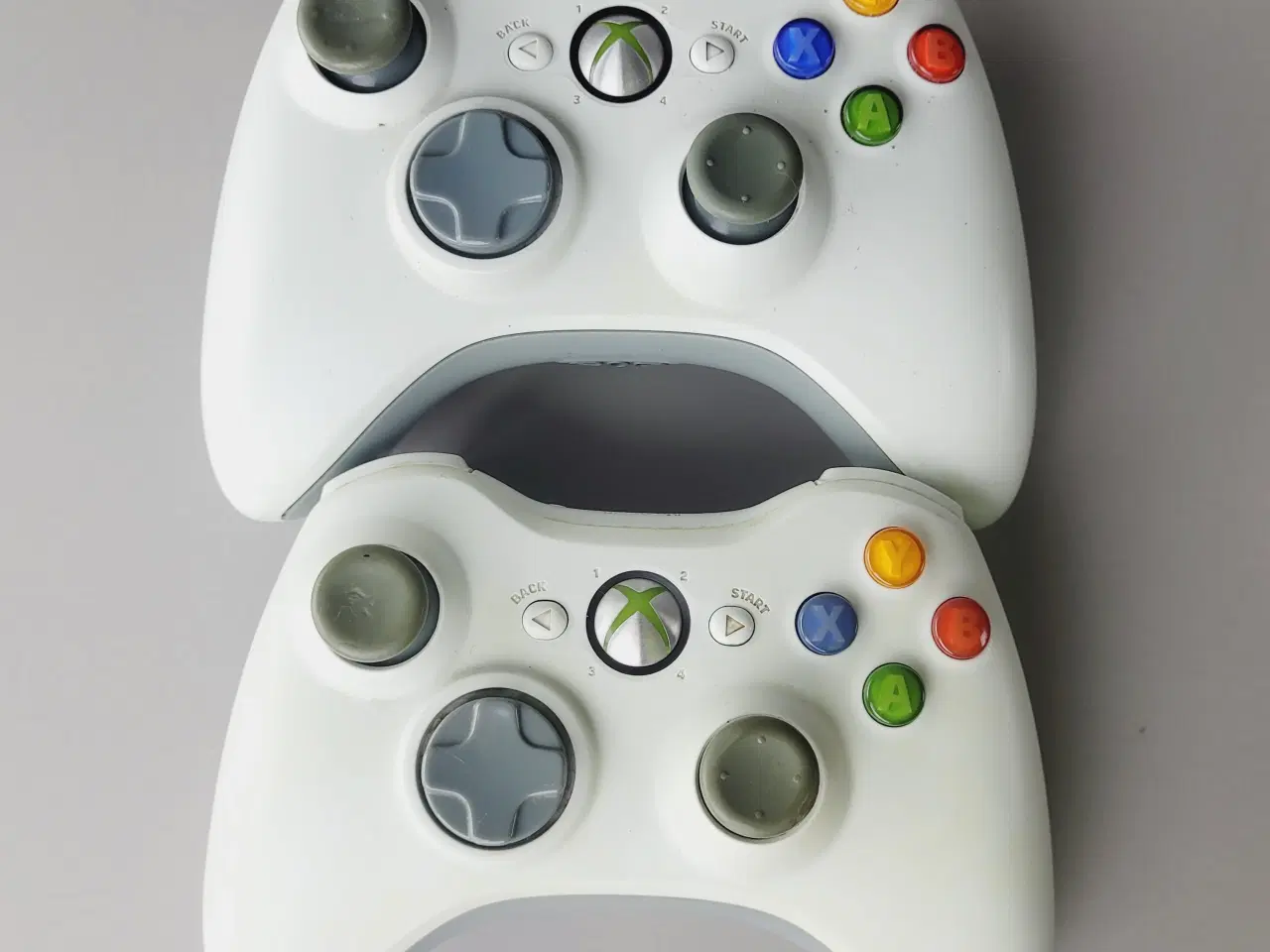 Billede 1 - ⭐️· 2 stk. originale Xbox 360 controllere