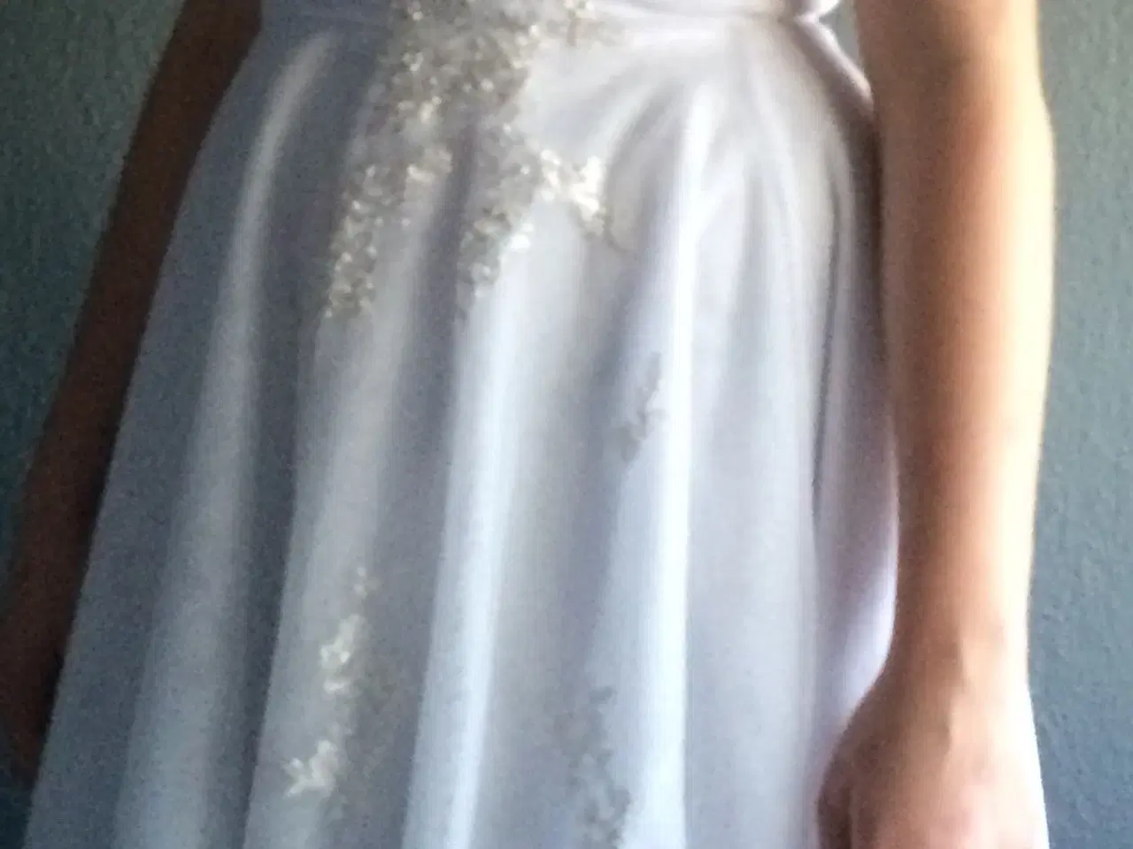 Billede 1 - Konfirmations kjole