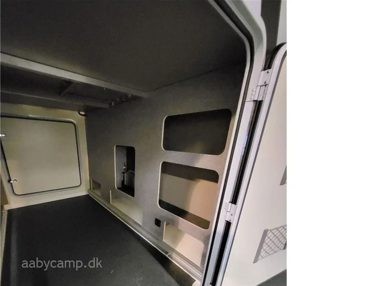 Billede 17 - 2025 - Euramobil Profila T726 EF   Luksus Delintegreret Camper på Mercedes 4500 kg, 170 HK