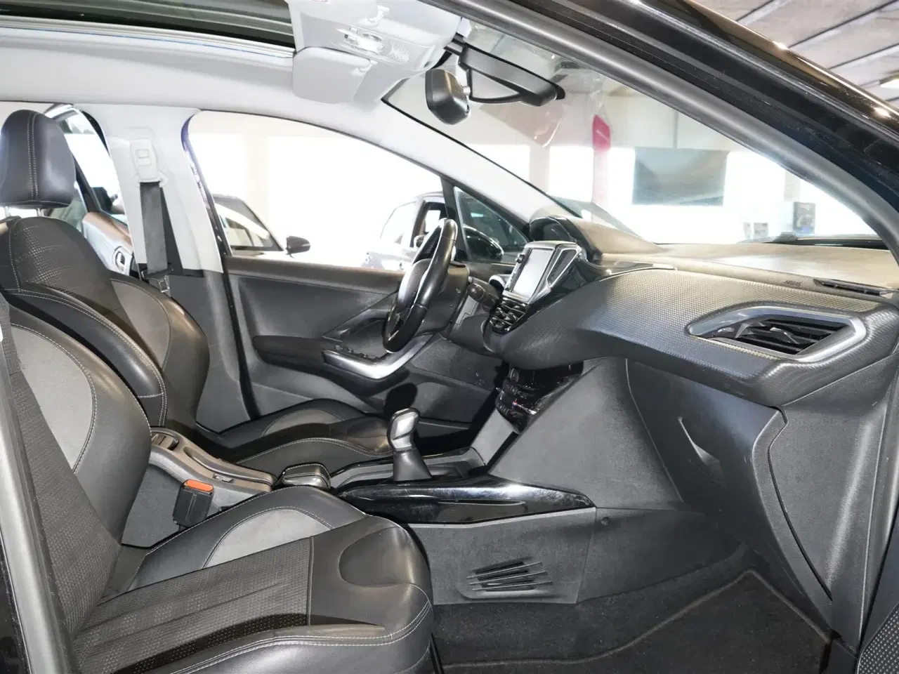 Billede 12 - Peugeot 2008 1,6 BlueHDi Desire Sky 100HK