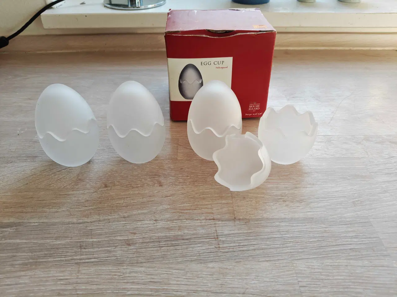 Billede 2 - Smukke glas æg/vaser