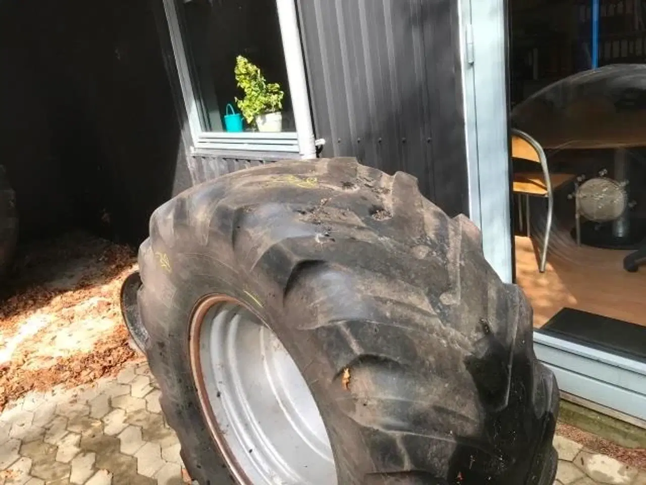 Billede 3 - Michelin 500/70R24 MED FÆLD