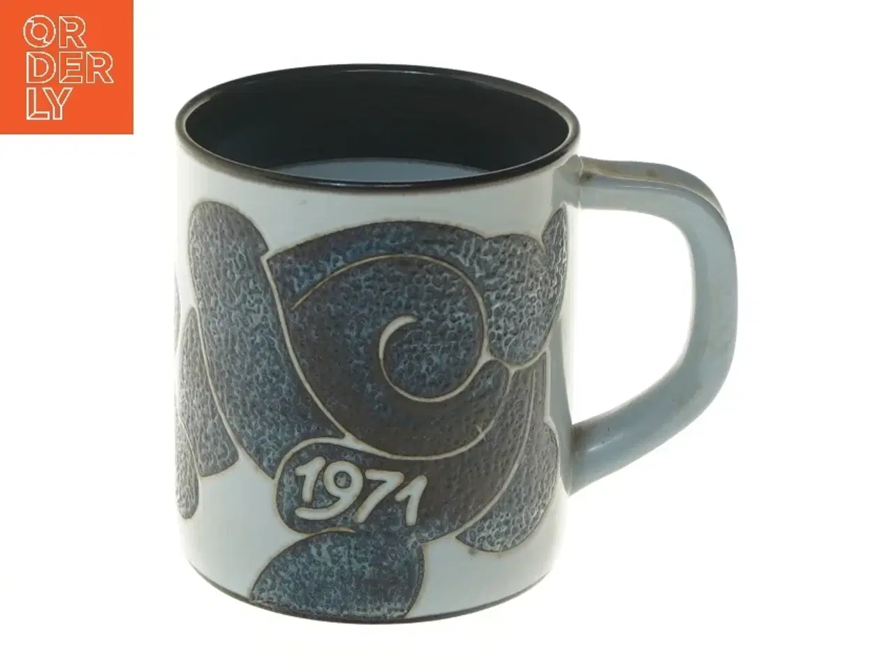 Billede 1 - Årskrus - stort - 1971 fra Royal Copenhagen (str. 11,5x10 cm)