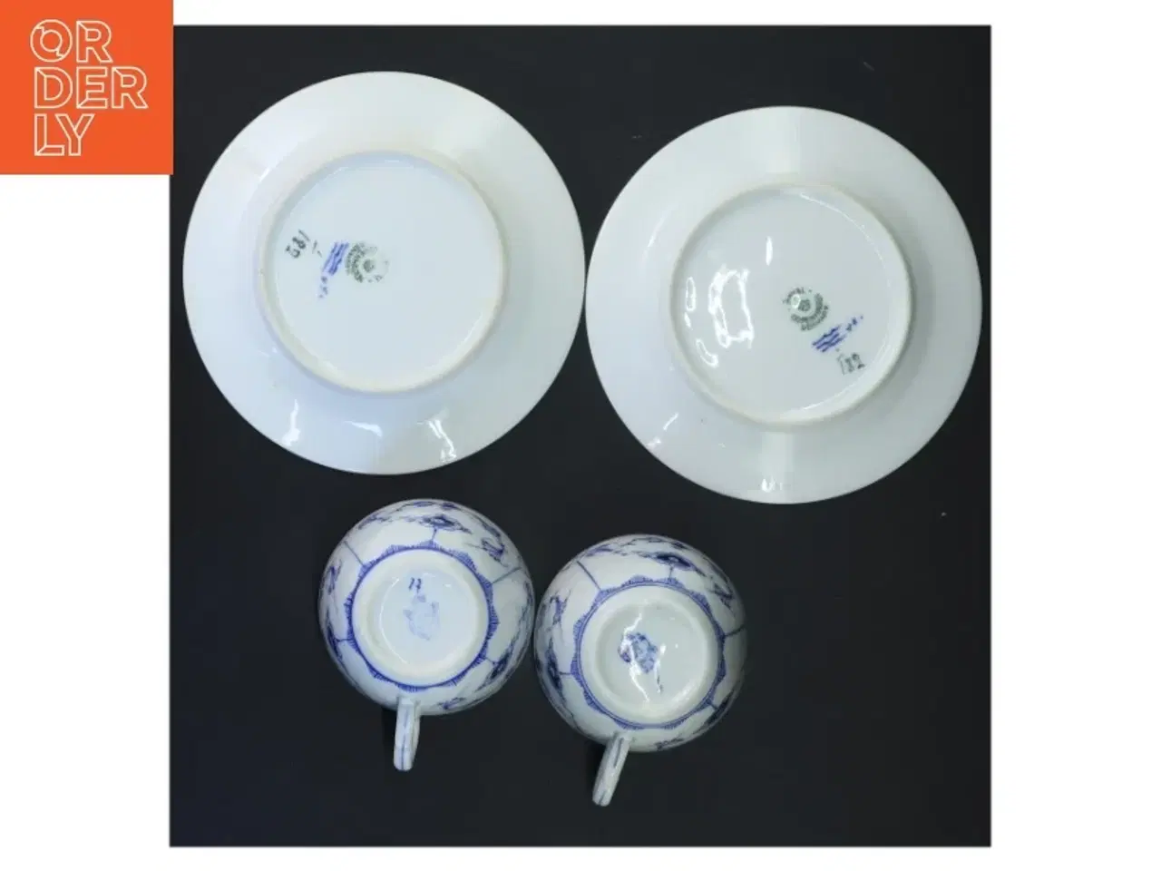 Billede 2 - Musselmalet kaffekopsæt med tallerkener (str. Ø 14&10x6,5 cm)