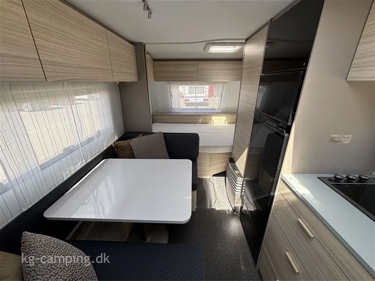 Billede 7 - 2022 - Adria Altea 542 PK   Familievogn med køjer og moderne indretning