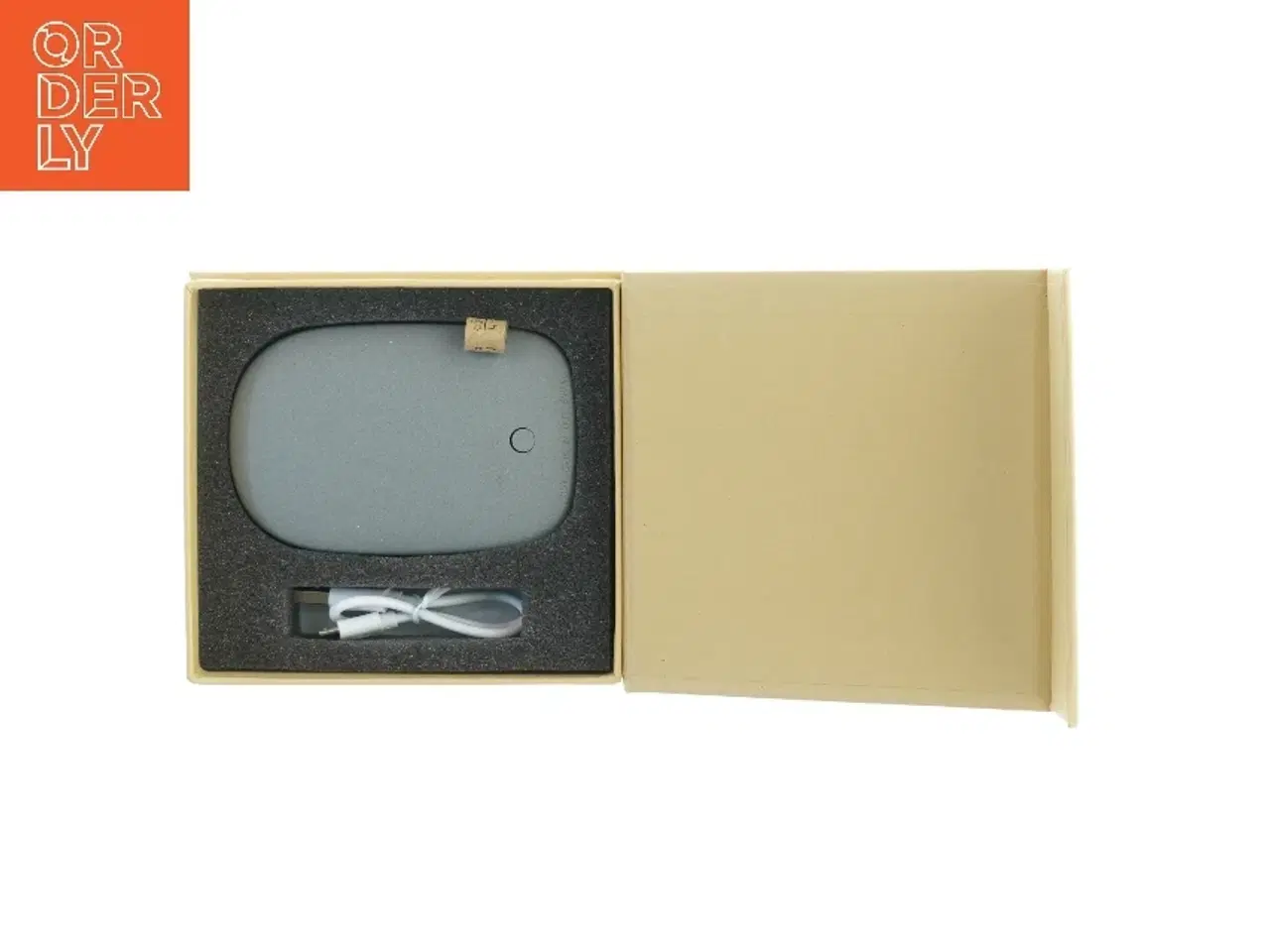 Billede 3 - Powerbank (str. 11x7,5 cm)