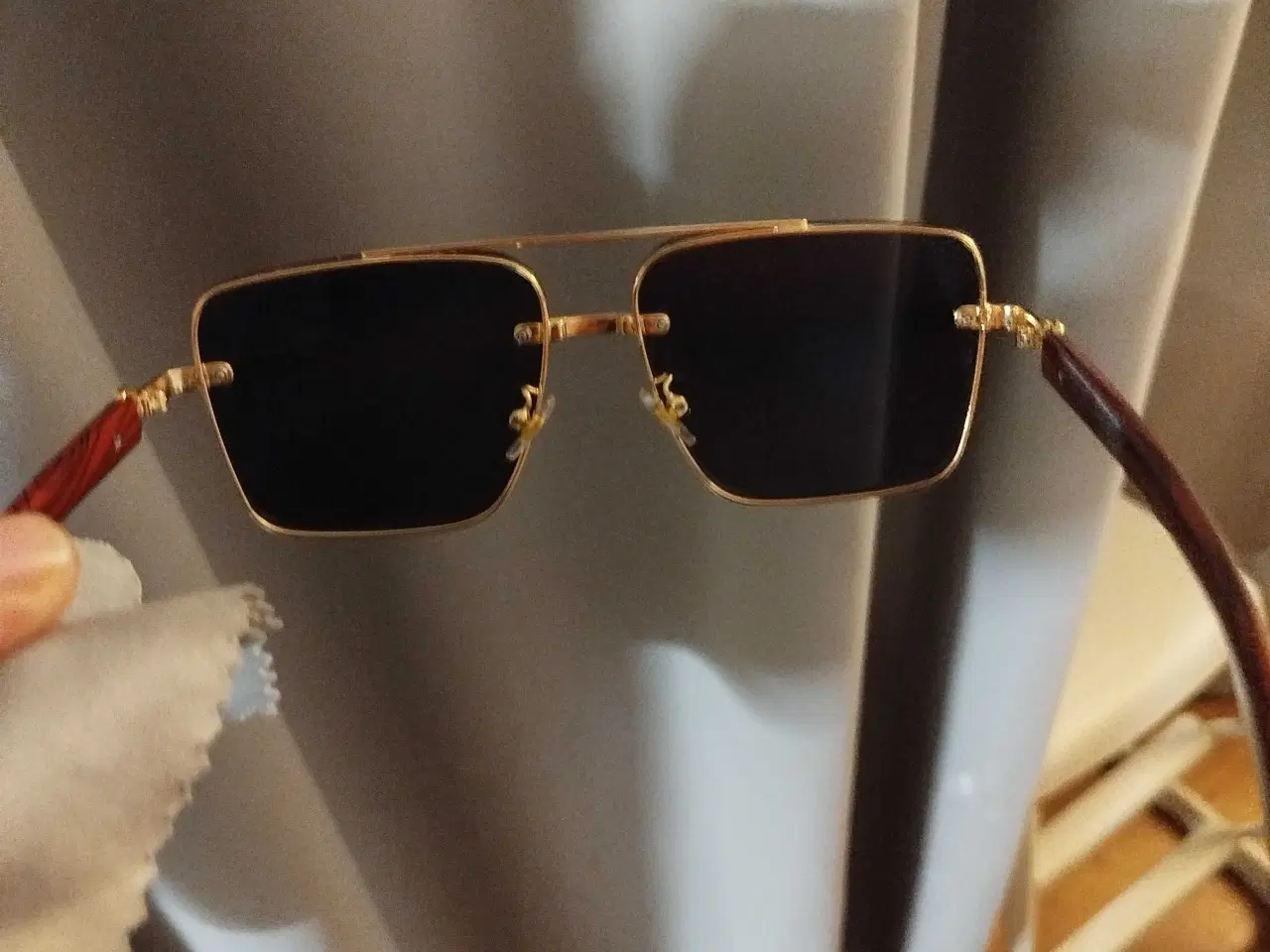 Billede 2 - Stor Herre solbrille guld og træ look