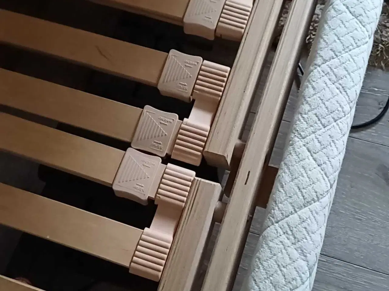 Billede 2 - 1.stk elevationsseng