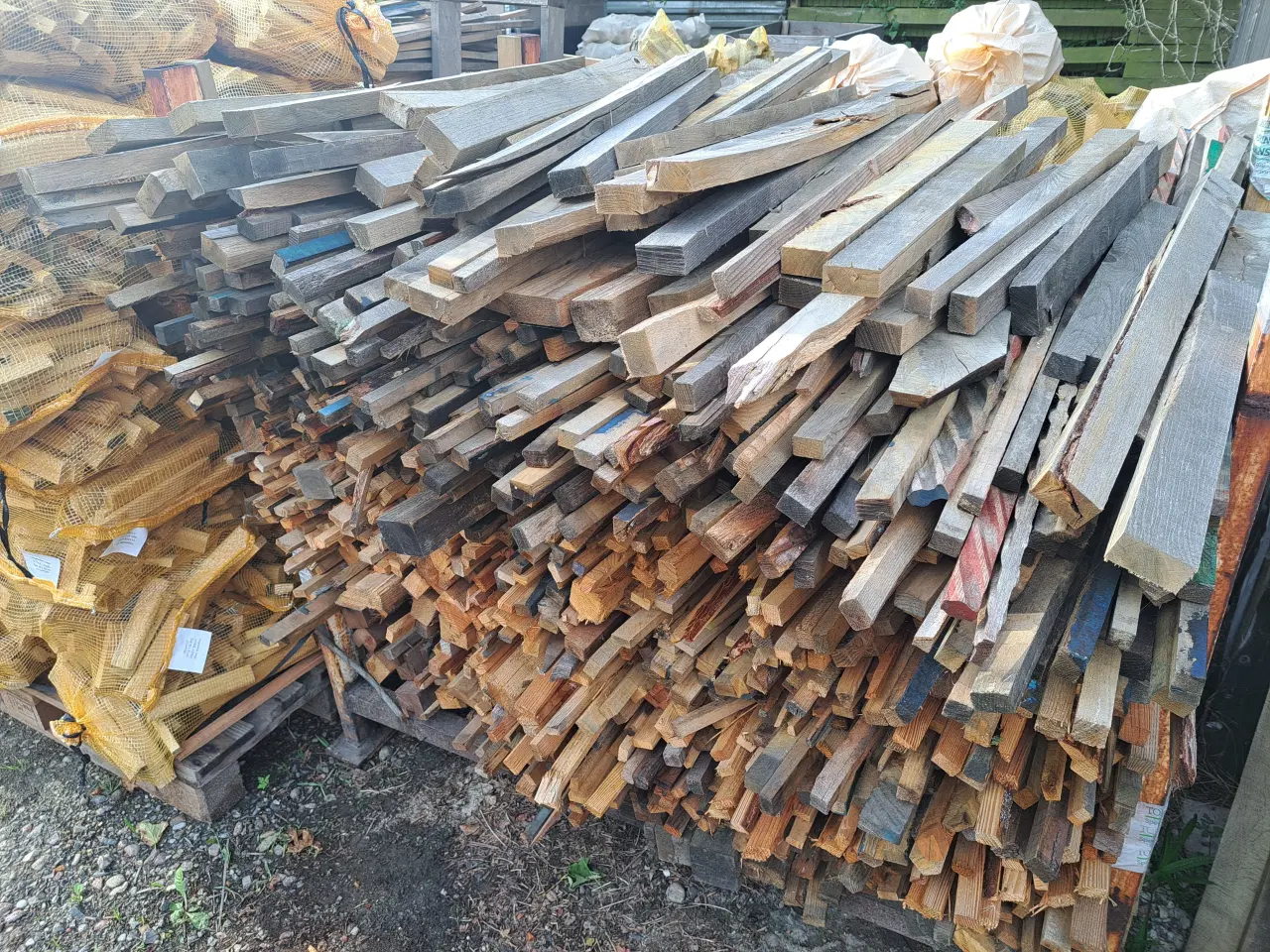 Billede 4 - Byt dine paller til rent træ/brænde