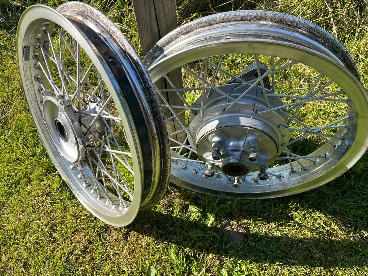 Billede 1 - Honda XBR 500 tråd fælge 