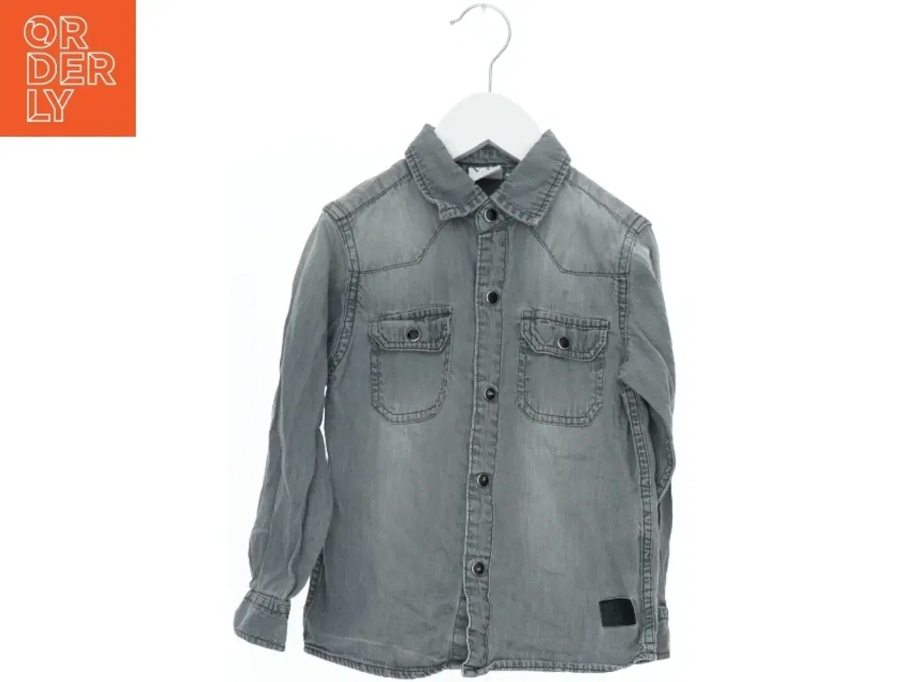 Billede 1 - Grå skjorte med lange ærmer fra VRS (str. 104)