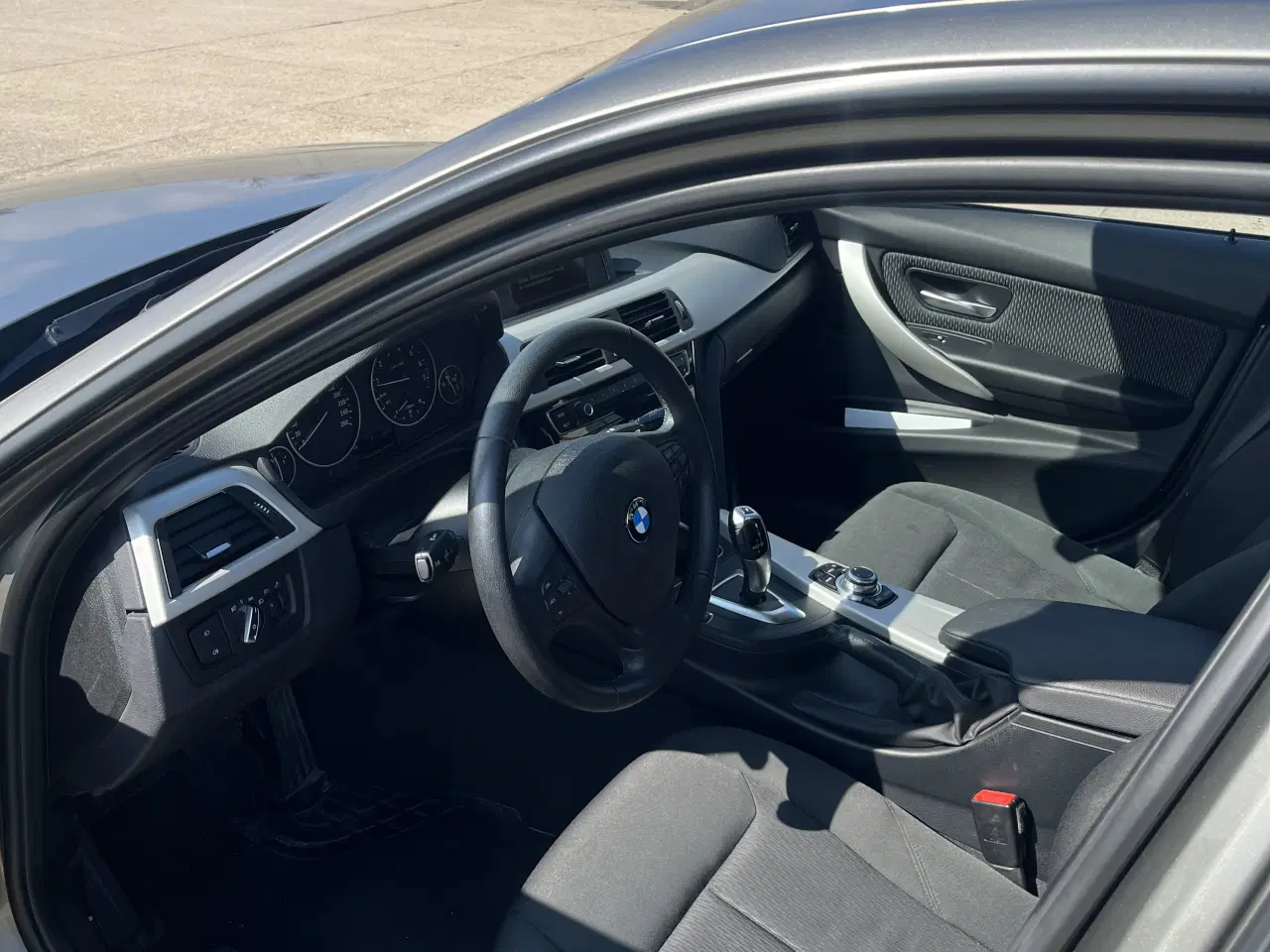 Billede 8 - BMW 320i F30 2016 automatgear 