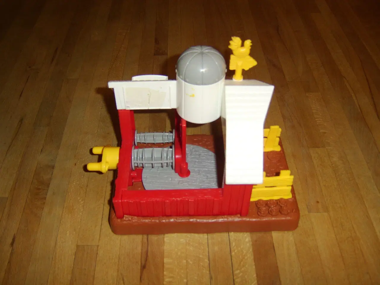 Billede 1 - Fisher-Price Hus til togbane