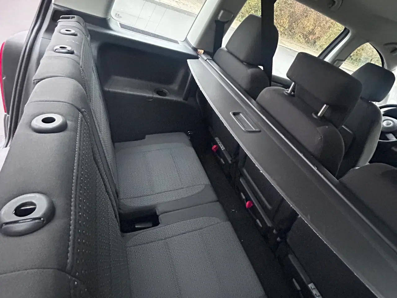 Billede 7 - Velholdt 7 personers VW Touran