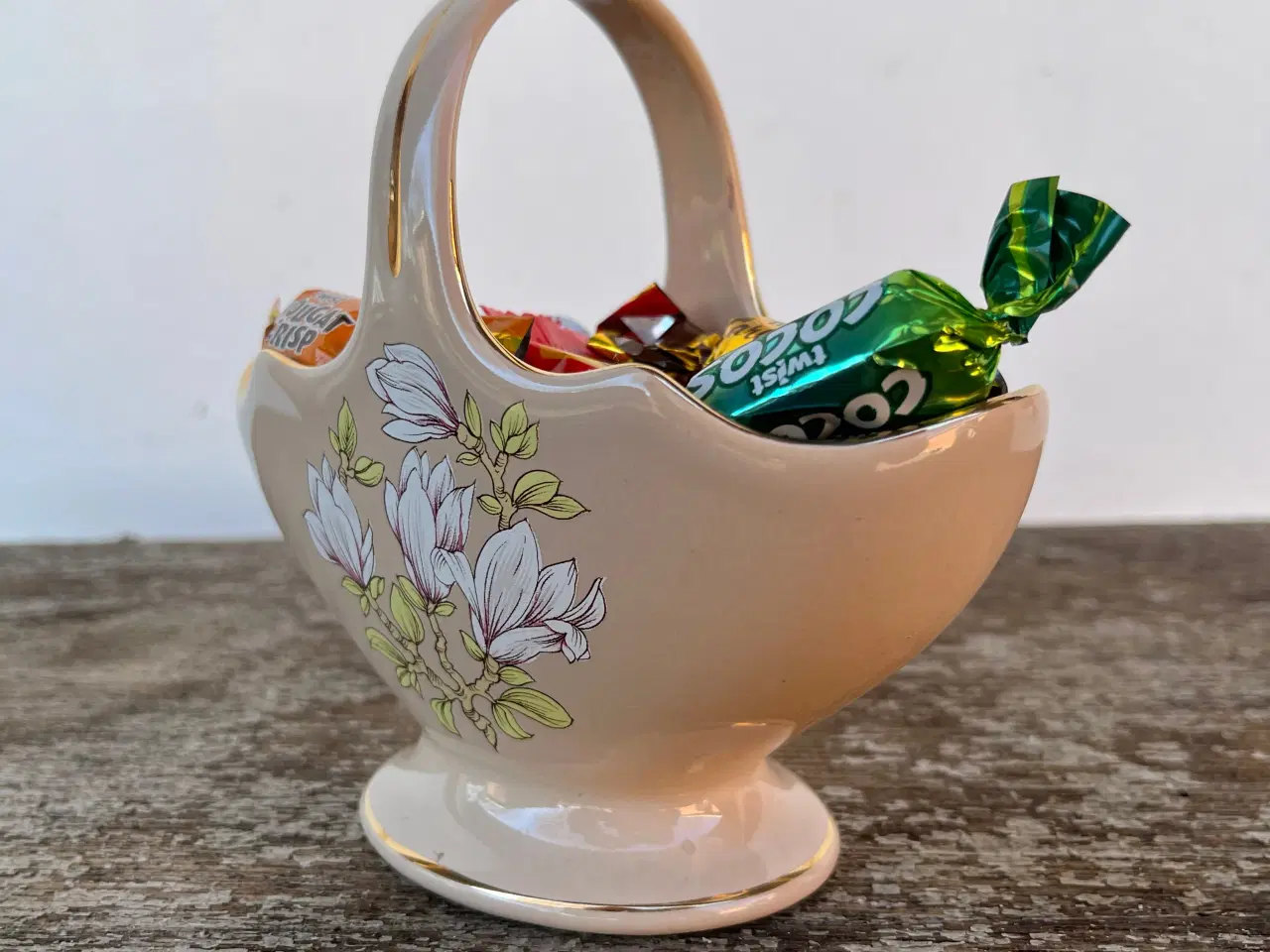 Billede 2 - Keramik skål med magnolia motiv