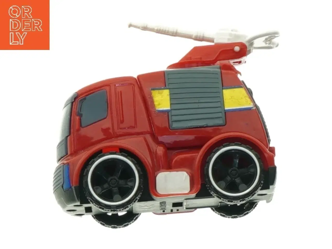 Billede 1 - Brugt rød plastiklegetøjsbrandbil (str. 9 x 8,5 cm)