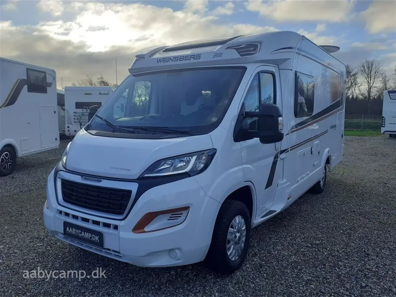 Billede 4 - 2017 - Weinsberg CaraCompact 600 MF "Pepper Edition"   Venligst Bemærk KUN 6900 KM!!  markise.cykelstativ.Alufælge. helt nye Dæk. nyserviceret. med tandrem osv.