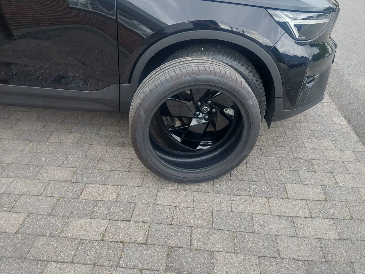 Billede 5 - Nye Dæk til Volvo EX40