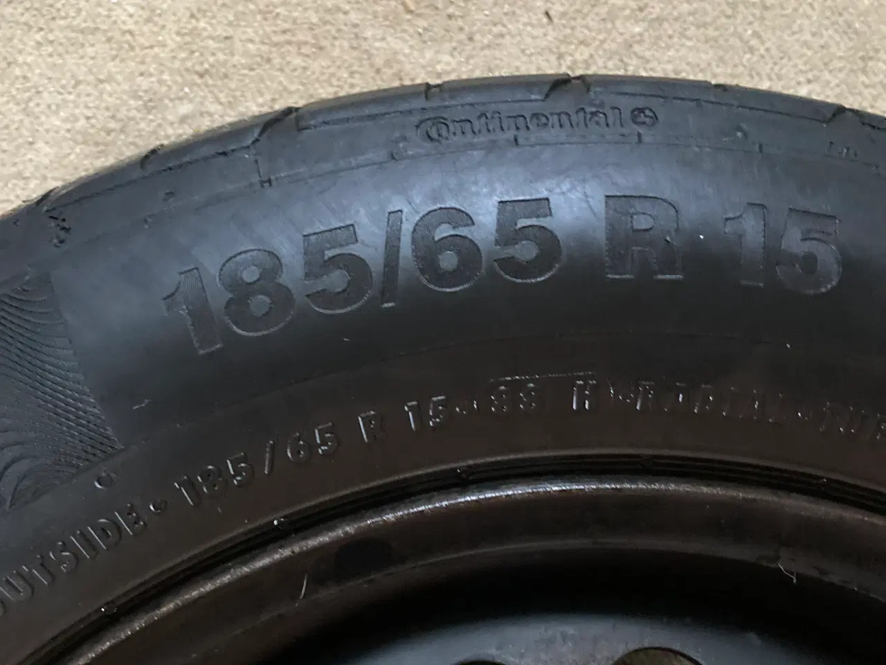 Billede 3 - Stålfælge med sommerdæk