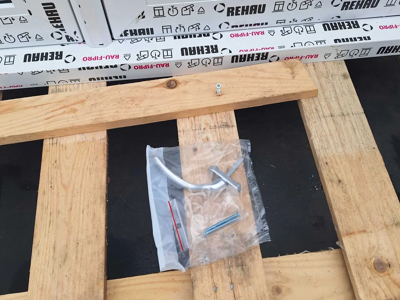 Billede 2 - Terrassedør og topstyret vindue 