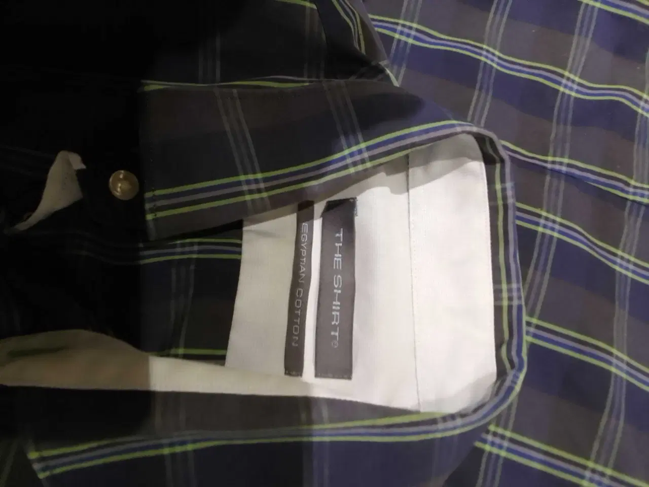 Billede 2 - Ternet skjorte str m