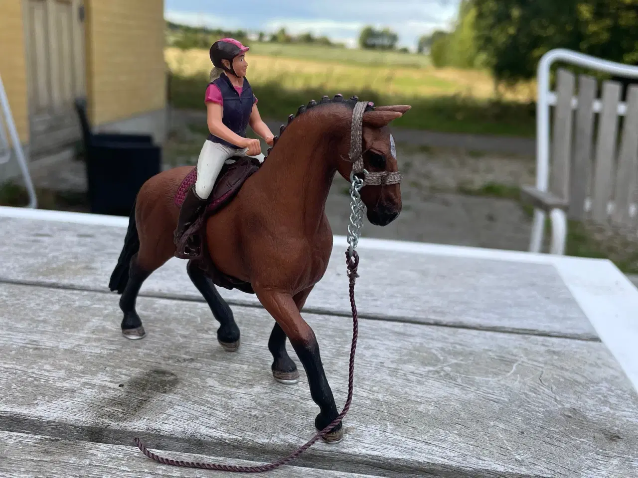 Billede 3 - Schleich Horse club - Hest med rytter og udstyr