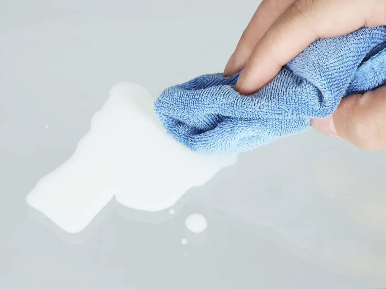 Billede 5 - Sidebord rundt hærdet glas og gylden metalramme, lille sofabord/natbord, guld LGT20G (Ø 50 × H 55 cm)